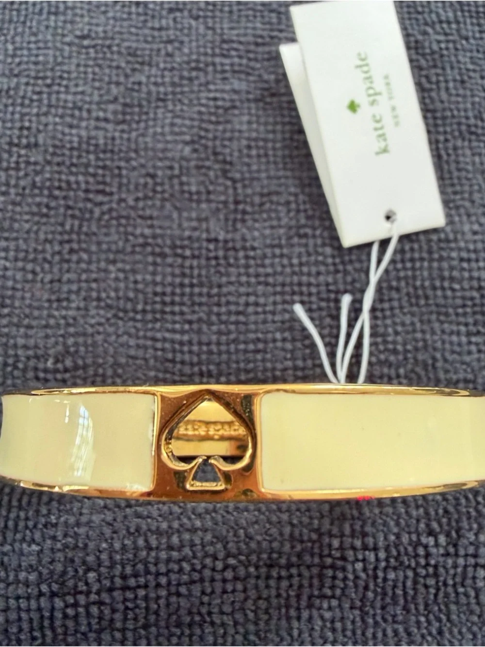 kate spade gold & cream enamel hinged bangle bracelet - new, never worn w/tag. - Picture 4 of 7